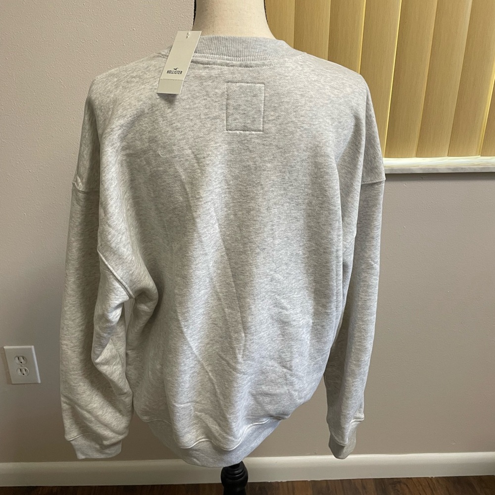 Hollister Gray Crewneck Sweater - Picture 3 of 4